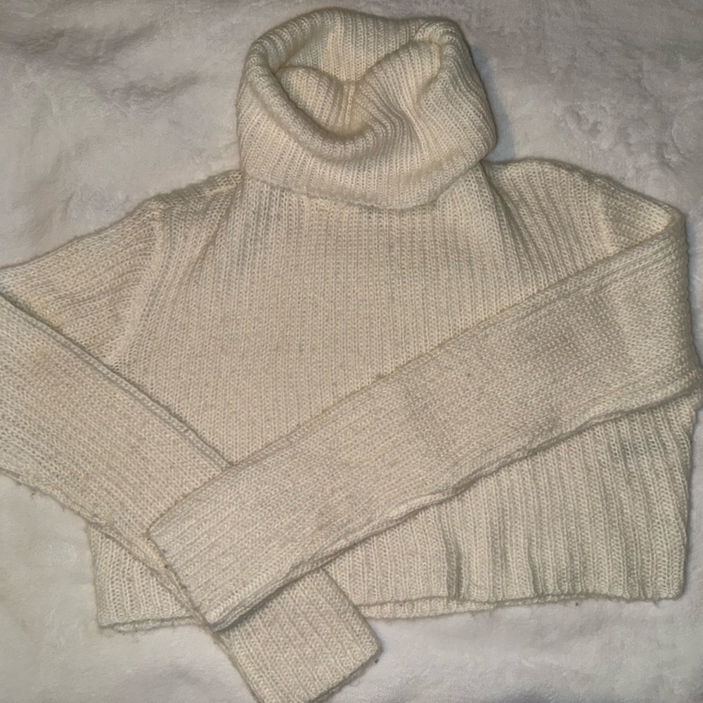 Divided Cream Turtleneck Sweater